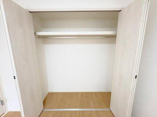 Mプラザ明石弐番館の収納|「収納」洋室内のクローゼット