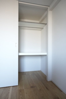 【収納】 | イニシア東京尾久 | クローゼット（洋室1）