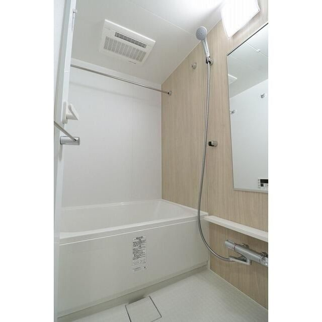 ウエリスアーバン中野坂上の浴室