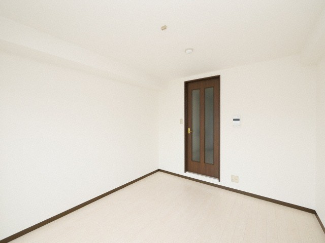 グランヴィ天王寺の居間・リビング