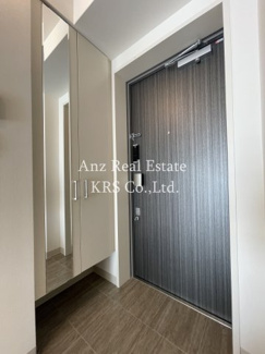 【玄関】 | シーズンフラッツ靭本町 | 姿見鏡付き