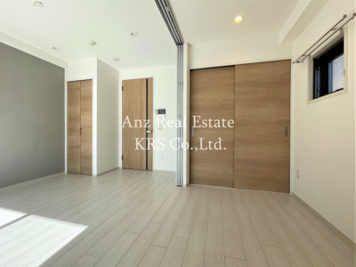 【居間・リビング】 | シーズンフラッツ靭本町 | 間仕切りを開けると広々空間