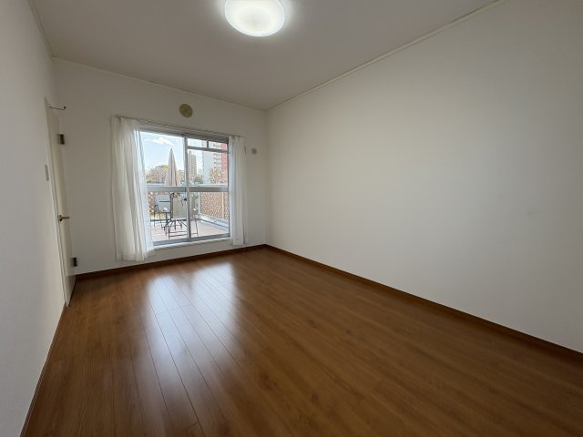 湘南ライフタウン城山住宅７号棟の洋室