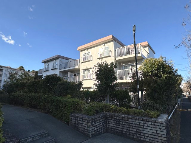 湘南ライフタウン城山住宅７号棟の外観