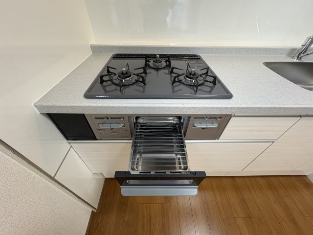 湘南ライフタウン城山住宅７号棟のキッチン|ガスコンロ・グリル
