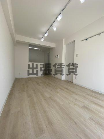 仲介手数料0円！！第一ヤマモリビルの居間・リビング