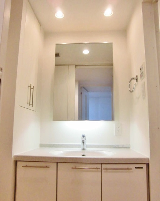 コンフォリア原宿の独立洗面台|※別部屋参照
