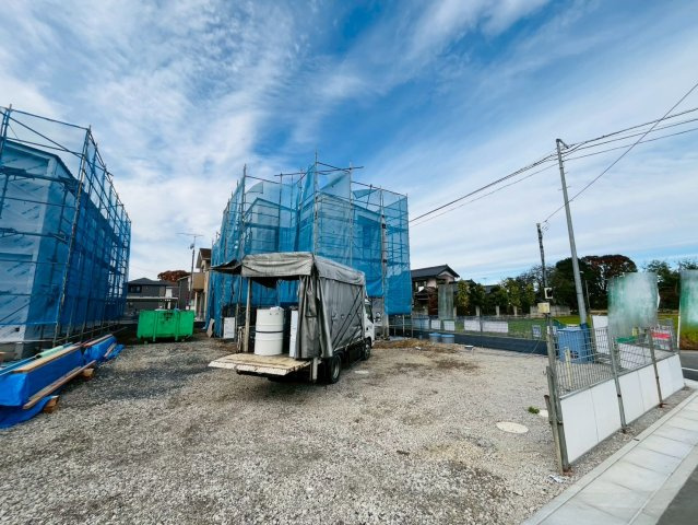 第11期の外観|〇３号棟　外観写真〇
対面キッチンなので、家族との会話を楽しみながら料理を作ることができます♪
2025年10月撮影