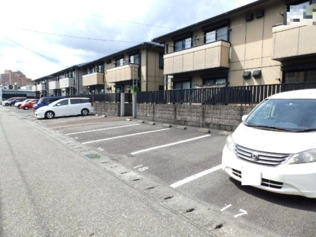 ハイツセリュー Ⅲ棟のバルコニー|南側（バルコニー側）