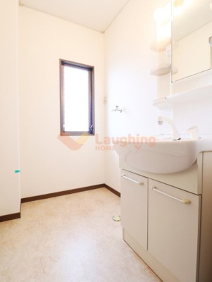 【洗面所】 | グリーンハイツ大善寺 | 使いやすい洗面所です