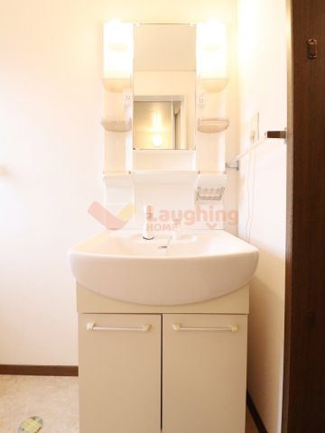 グリーンハイツ大善寺の独立洗面台|独立洗面化粧台が付いています