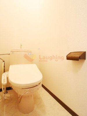 【トイレ】 | グリーンハイツ大善寺 | 落ち着いた色調のトイレです