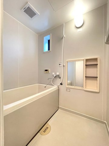 ロアンヌ A棟の浴室