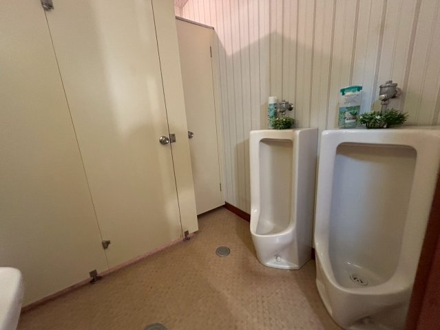 鴨川市宮　中古戸建のトイレ