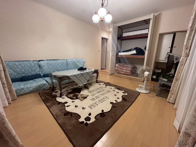 鴨川市宮　中古戸建の洋室