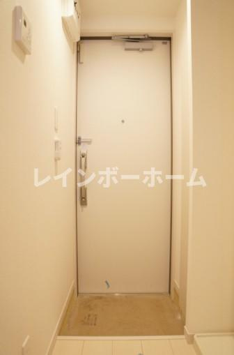 リブリ・フォーチュン津田沼の玄関