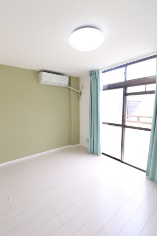 グリーンヒル多摩の寝室|同間取り別部屋の参考写真です。