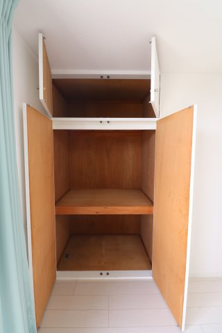 グリーンヒル多摩の収納|同間取り別部屋の参考写真です。