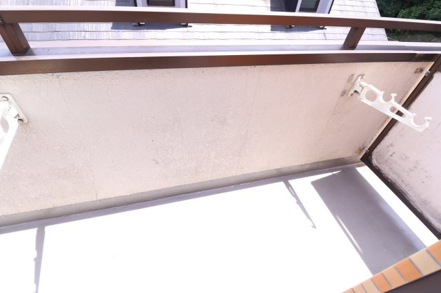 グリーンヒル多摩のバルコニー|同間取り別部屋の参考写真です。