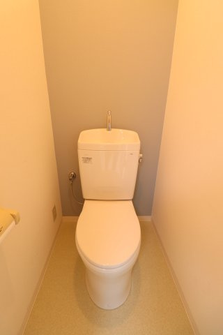 グリーンヒル多摩のトイレ|同間取り別部屋の参考写真です。