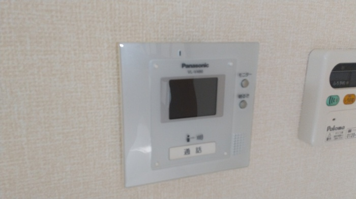 ハーズリッチ北高見のセキュリティ|モニター付インターホン