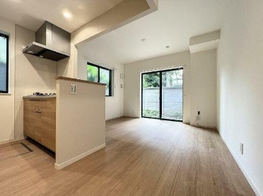 【居間・リビング】 | マンションエル荻窪 | 7.4帖のきれいなLDK。