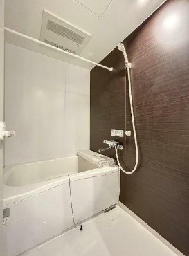 【浴室】 | マンションエル荻窪 | 追い焚き機能、浴室乾燥機付きバス。