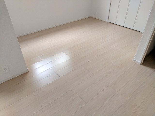 東京tebikiの居間・リビング