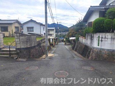 【前面道路含む現地写真】 | 亀山8丁目土地 | 前面道路