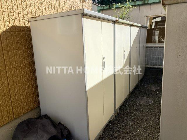 サニーフラットⅠ・Ⅱのその他共用部分|外部トランクは無料で使用OK◇