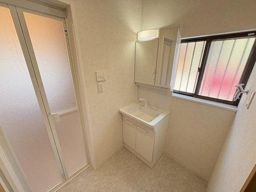 明石市大久保町大窪 戸建ての洗面所|洗面室