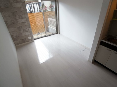 【内装】 | M’SGARDEN鈴蘭台 | 開放感ある室内