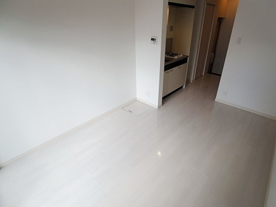 【居間・リビング】 | M’SGARDEN鈴蘭台 | 広めのワンルームです