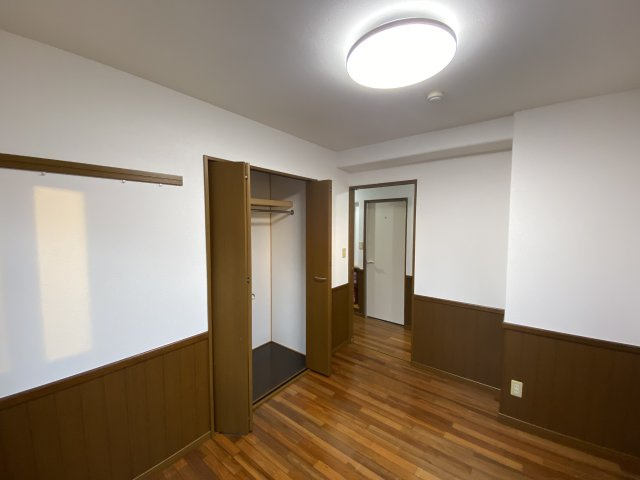 ヴェルドミール真地の居間・リビング