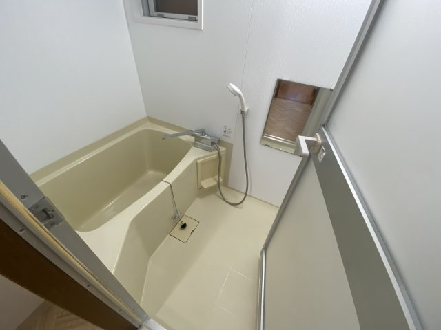 ヴェルドミール真地の浴室