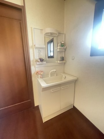 前橋市上細井町既存住宅の独立洗面台