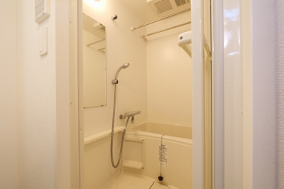 【浴室】 | エステムコート大阪シティサイト | きれいなお風呂です