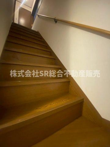 弥生町中古戸建の内装|当日予約も大歓迎です！土日祝、雨の日やお子様連れのお客様の送迎も可能ですのでお気になさらずお問合せ下さい。お仕事終わりのお時間にも柔軟に対応致しますのでお気軽にお申し付け下さいませ。