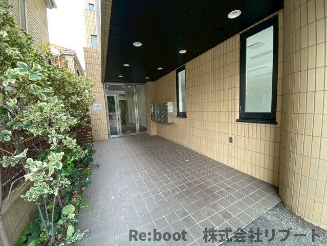 ステイエム津田沼南のエントランス