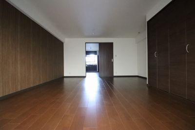 【寝室】 | ファーストパレス