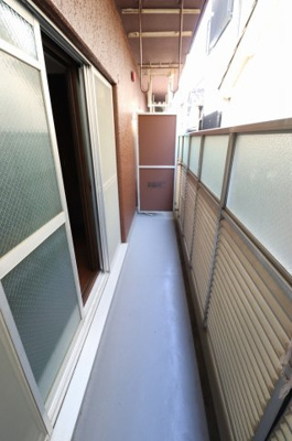 【バルコニー】 | ファーストパレス