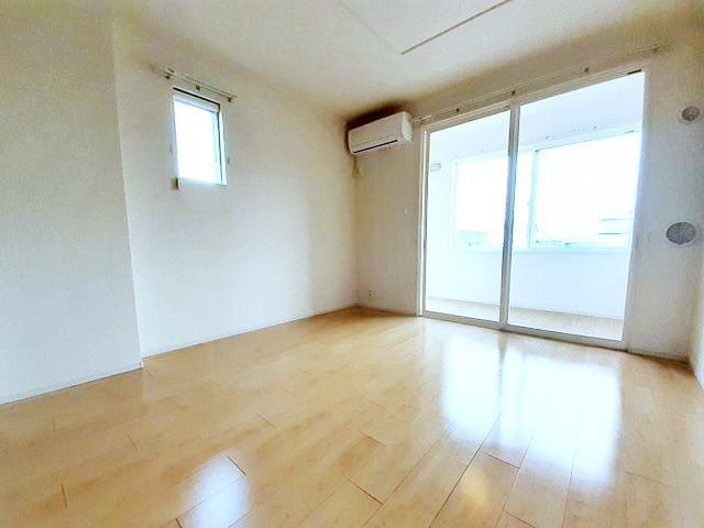 カーサ　グランデⅢの居間・リビング