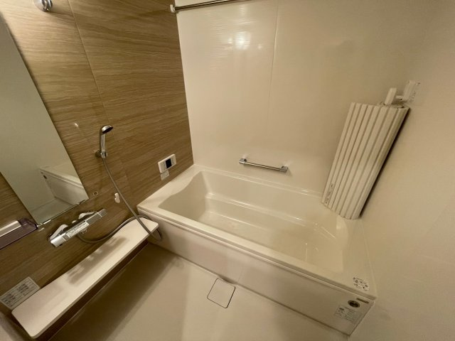 YKメゾン向陽の浴室