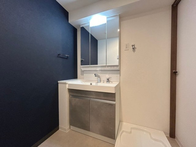 【独立洗面台】 | S-RESIDENCE東三国amante | 独立洗面台で身支度をすべて済ませてしまいましょう