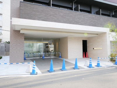 【エントランス】 | サムティ上新庄レジデンス | ゆとりのあるエントランスです