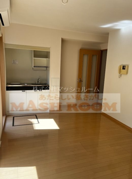 ハックベリーの居間・リビング