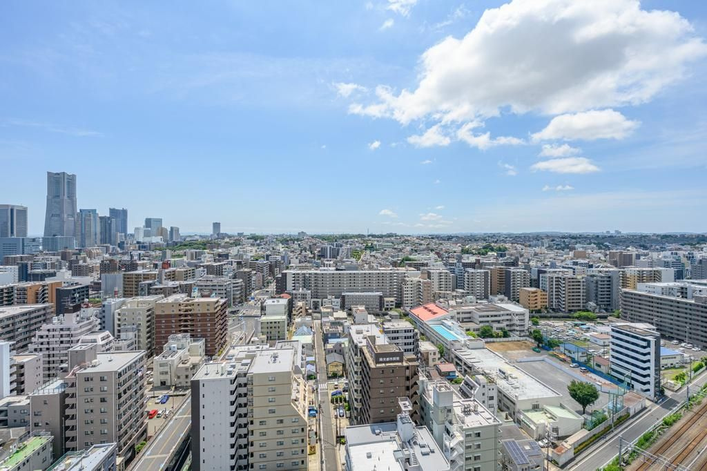 ヨコハマタワーリングスクエア　ザ・イースト