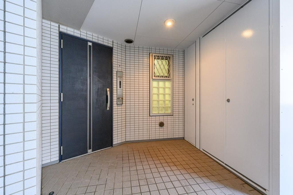 ヨコハマタワーリングスクエア　ザ・イースト