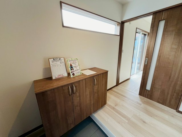 第11期の玄関|〇３号棟　玄関〇
お家の顔にもなる明るい玄関。
2025年11月撮影