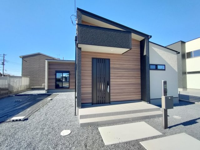 第11期の外観|〇３号棟　外観写真〇
片流れの屋根がスタイリッシュな外観デザインです。
2025年11月撮影